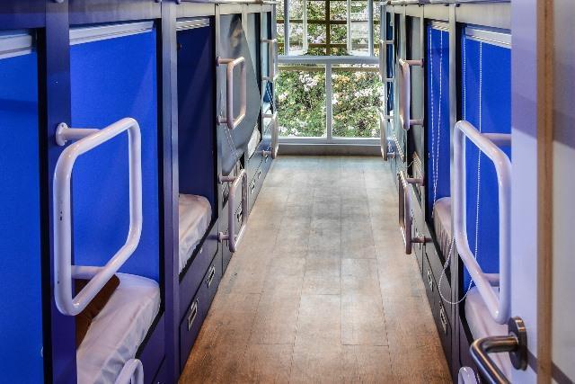 Qb Sleep Capsule Hotel Кута Стая снимка