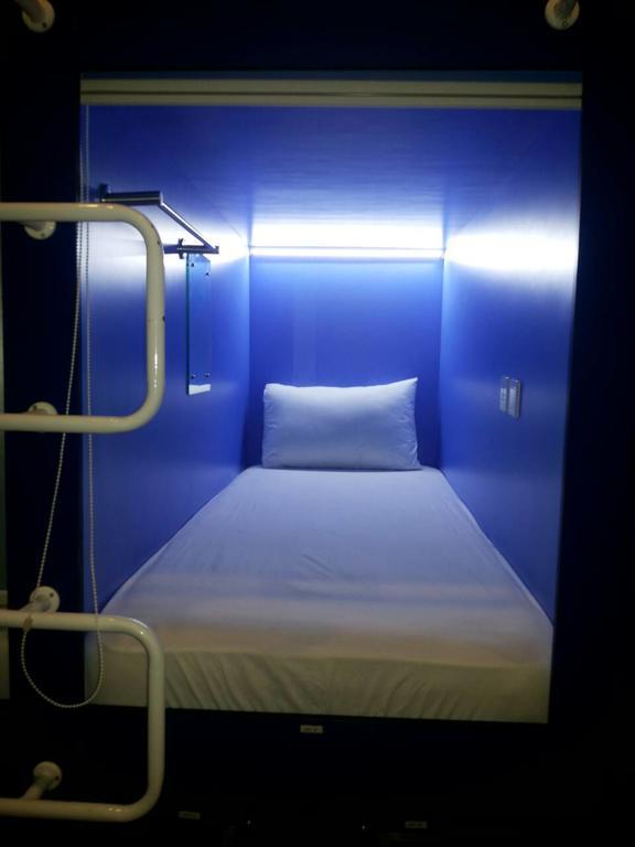 Qb Sleep Capsule Hotel Кута Екстериор снимка