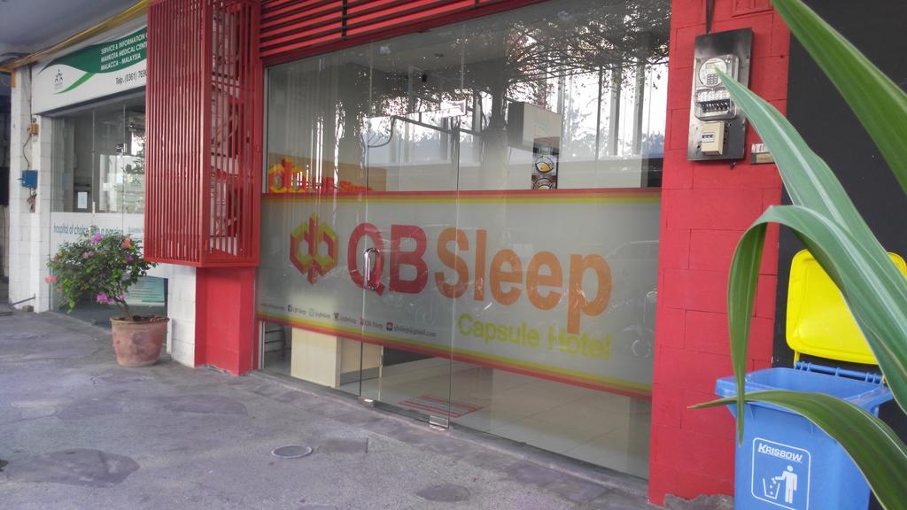 Qb Sleep Capsule Hotel Кута Екстериор снимка